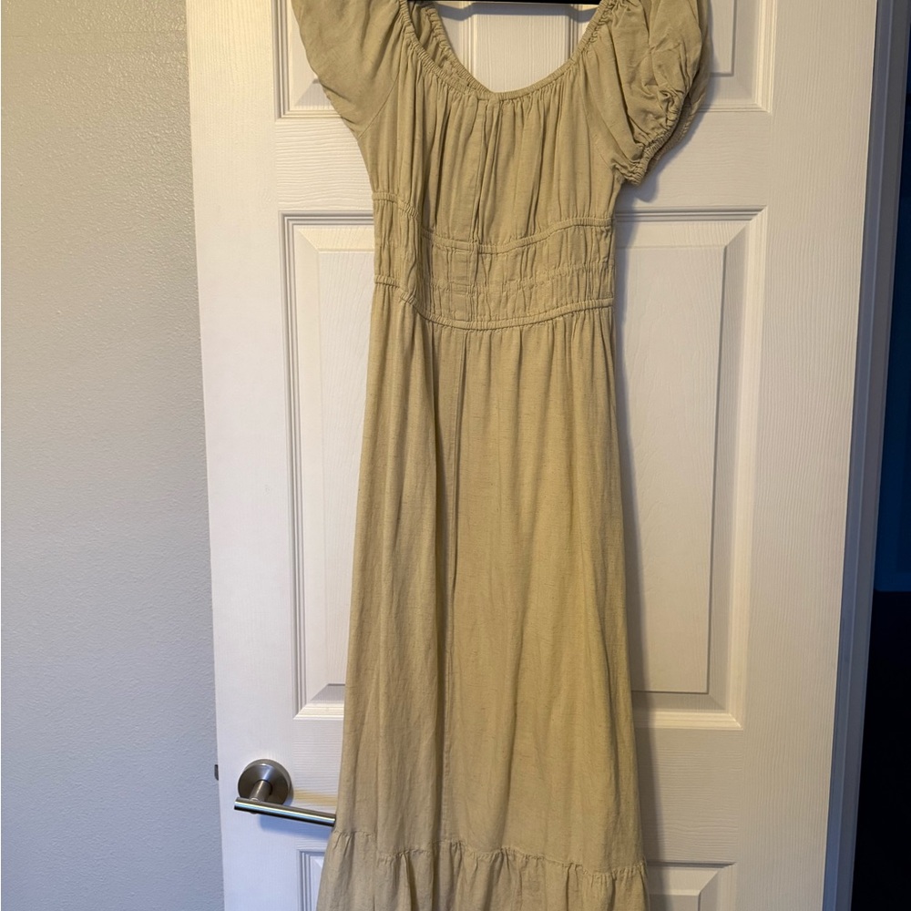 Elegant Cream Maxi Dress